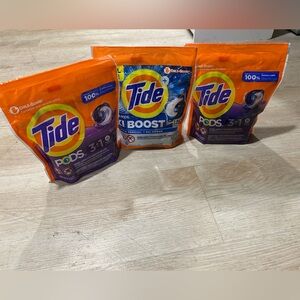 New (3 bags) Tide Laundry Detergent Pods
2 bags (16 each), 1 bag (9 XL pods)